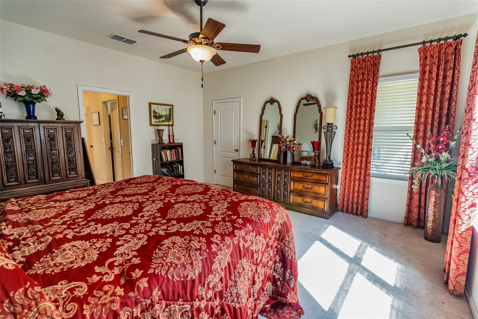 Image 13 of 21 For 1517 Blue Grass Boulevard