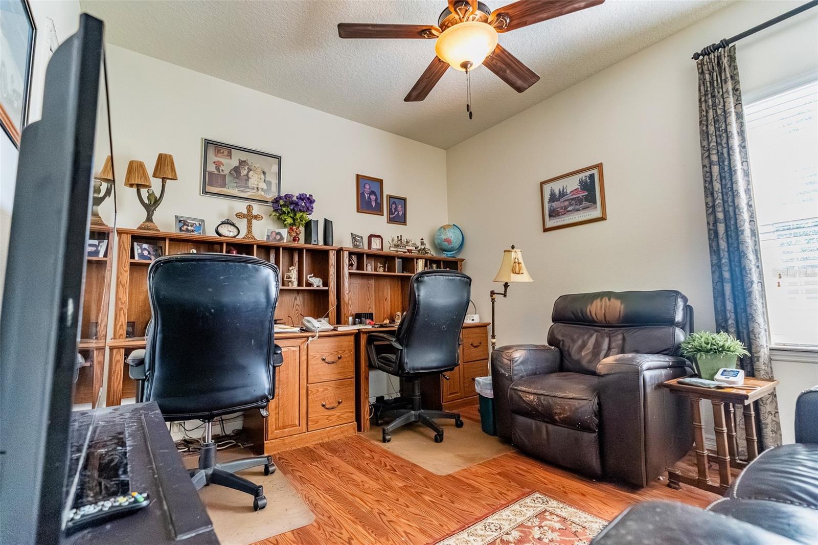 Image 17 of 21 For 1517 Blue Grass Boulevard