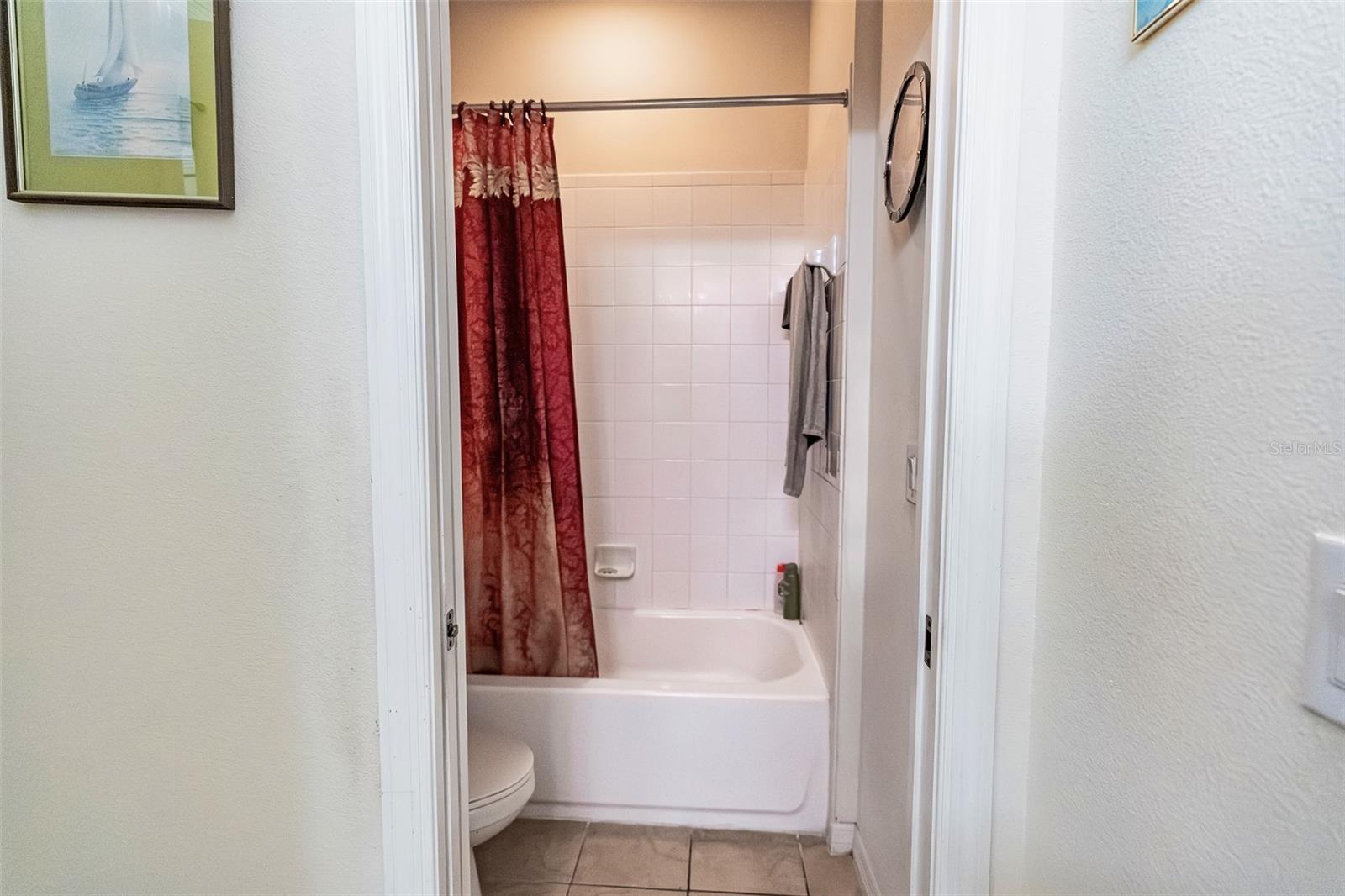 Image 19 of 21 For 1517 Blue Grass Boulevard