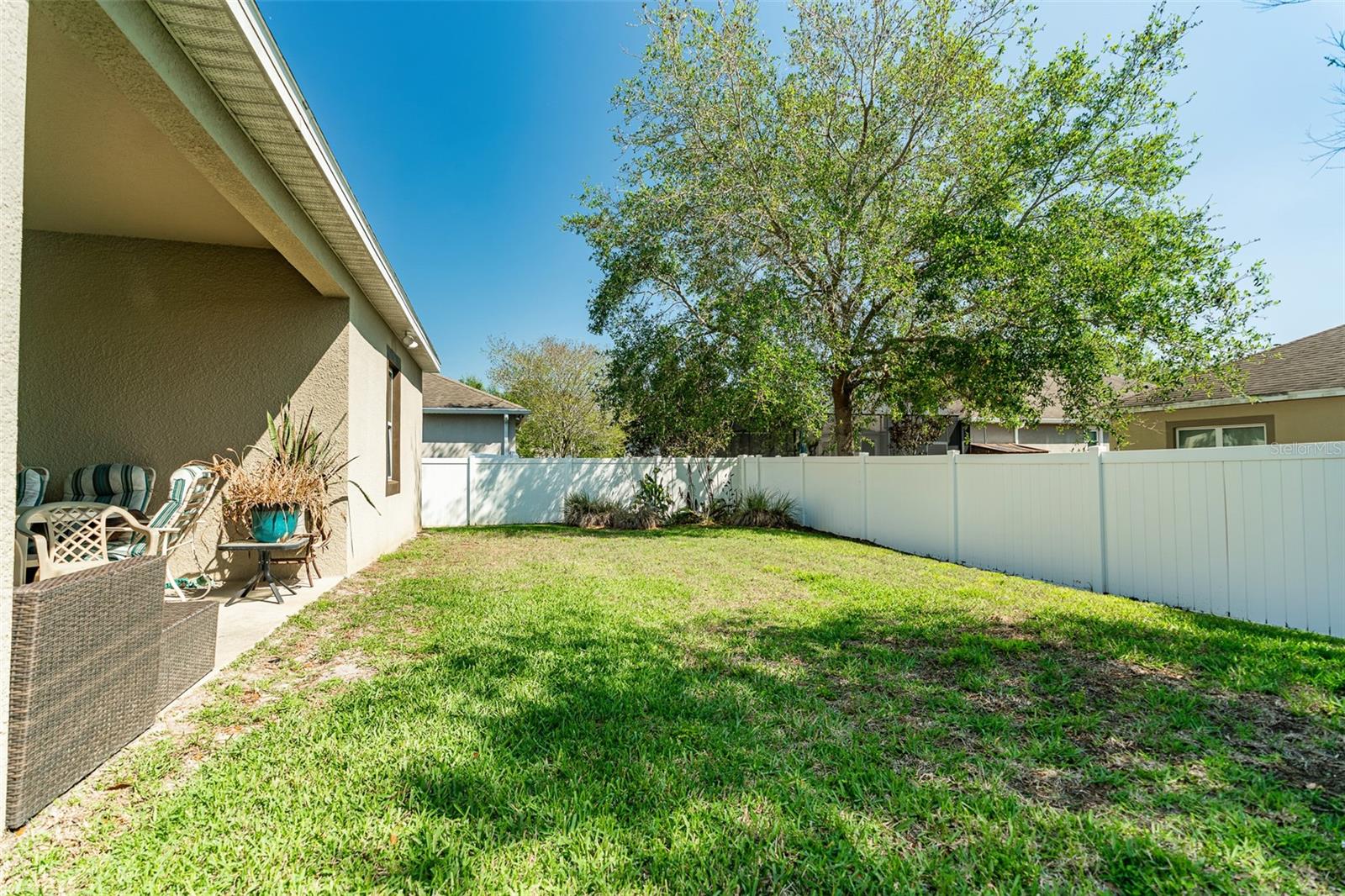 Image 20 of 21 For 1517 Blue Grass Boulevard