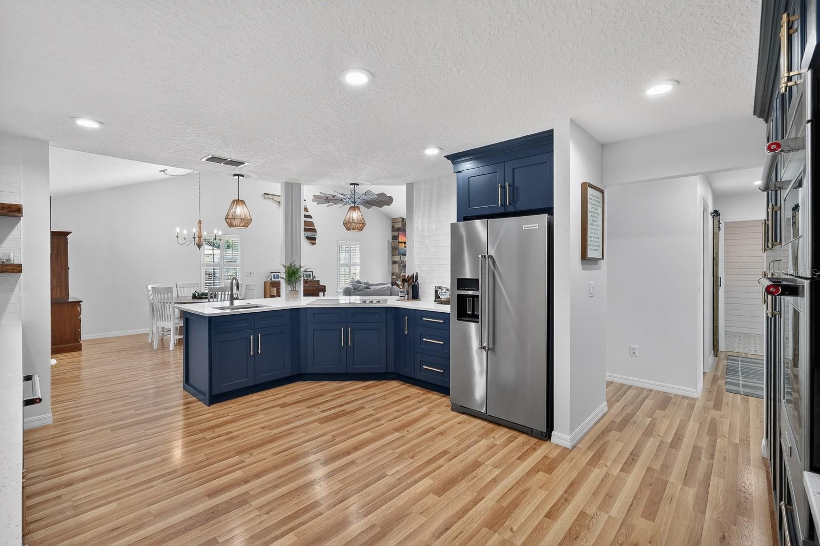 Image 17 of 73 For 1523 Lakeside Drive