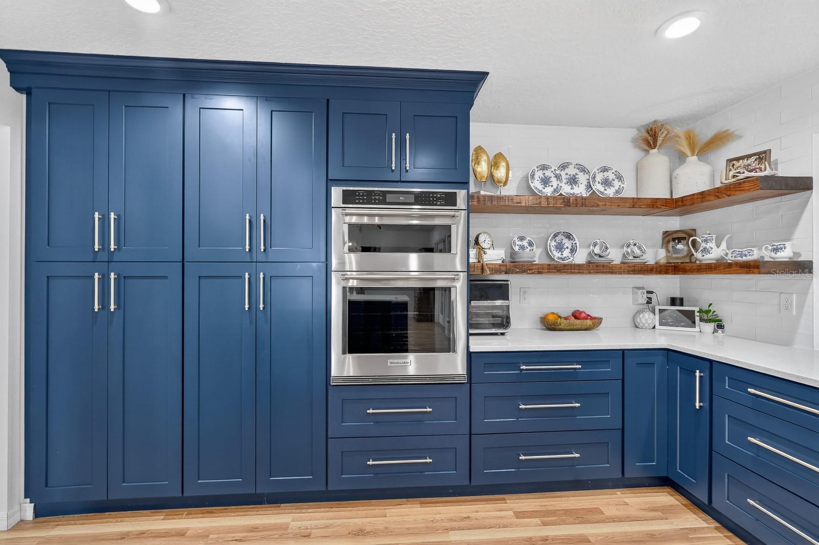 Image 18 of 73 For 1523 Lakeside Drive