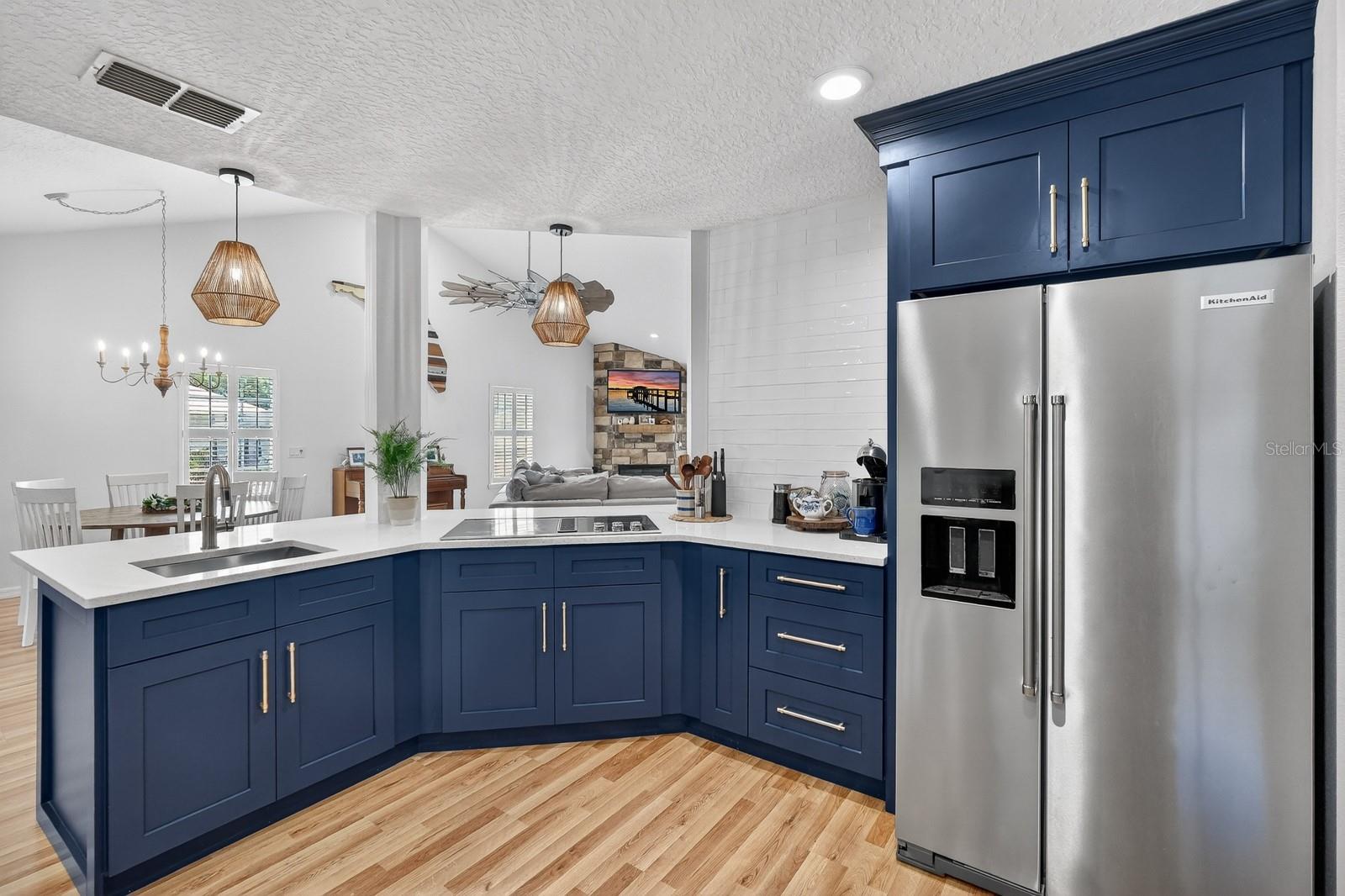 Image 20 of 73 For 1523 Lakeside Drive