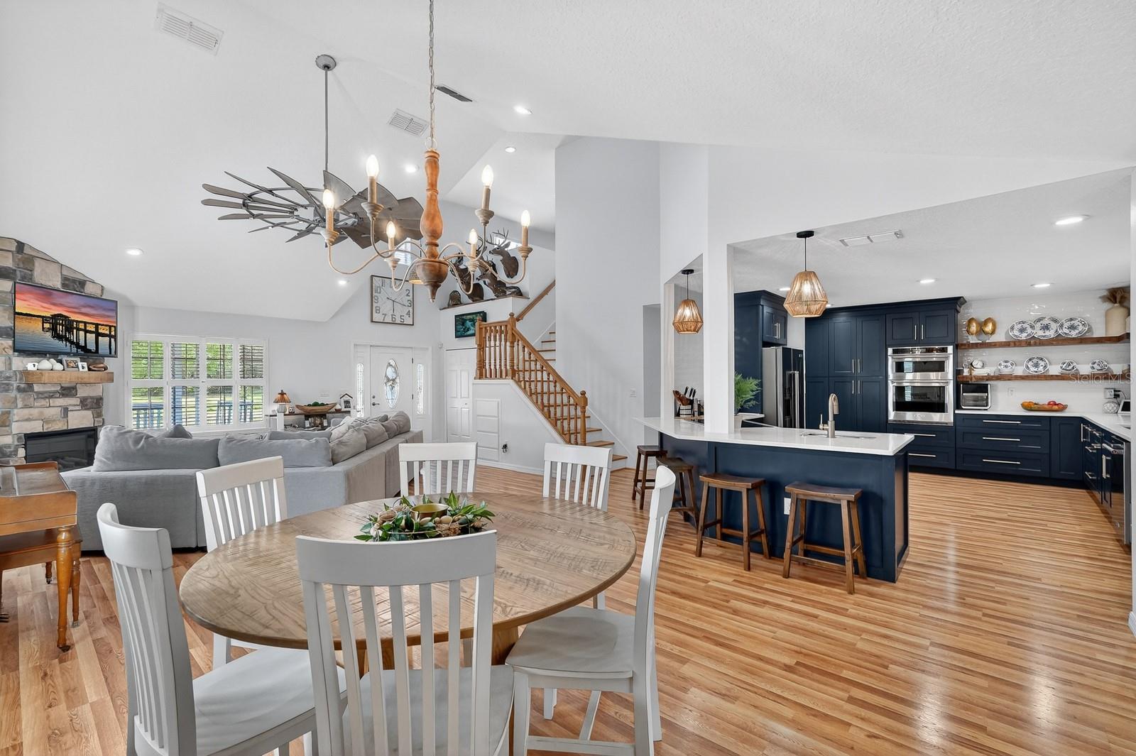 Image 22 of 73 For 1523 Lakeside Drive