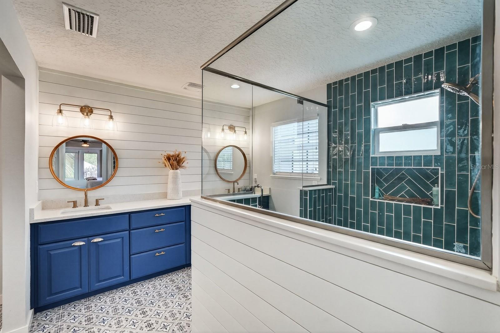 Image 26 of 73 For 1523 Lakeside Drive