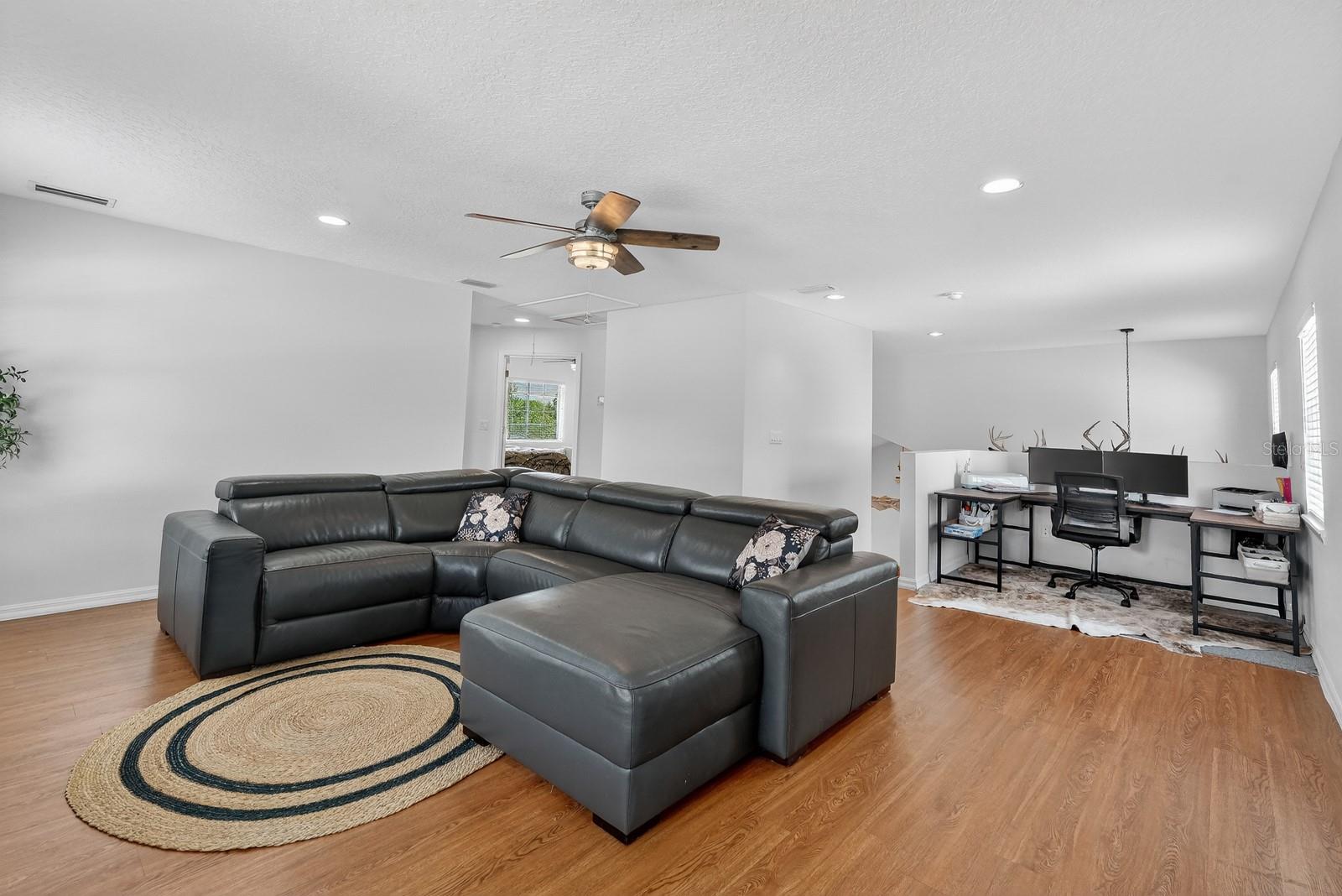 Image 30 of 73 For 1523 Lakeside Drive