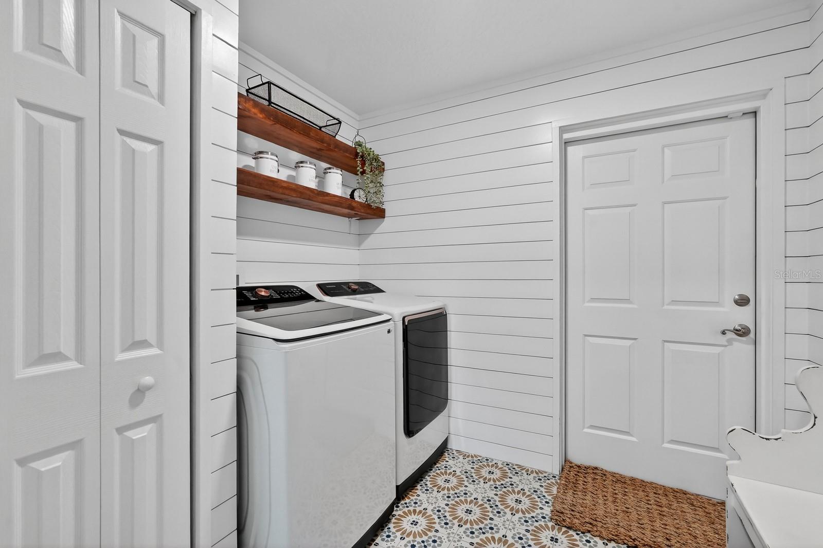 Image 41 of 73 For 1523 Lakeside Drive