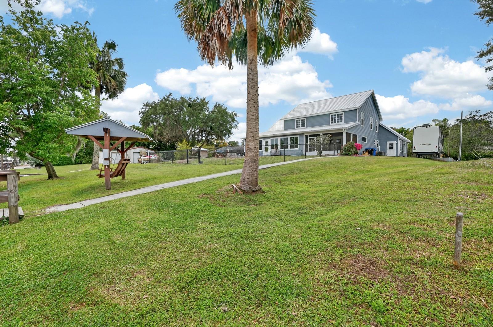 Image 53 of 73 For 1523 Lakeside Drive