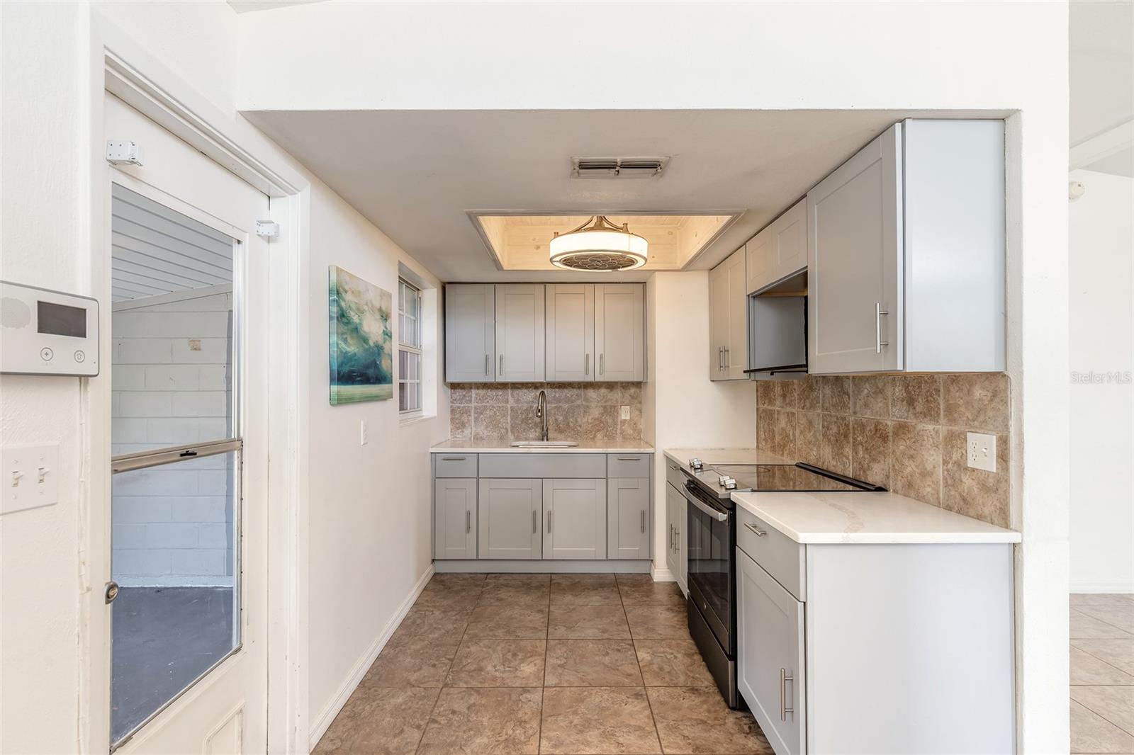 Image 12 of 45 For 304 Fox Place