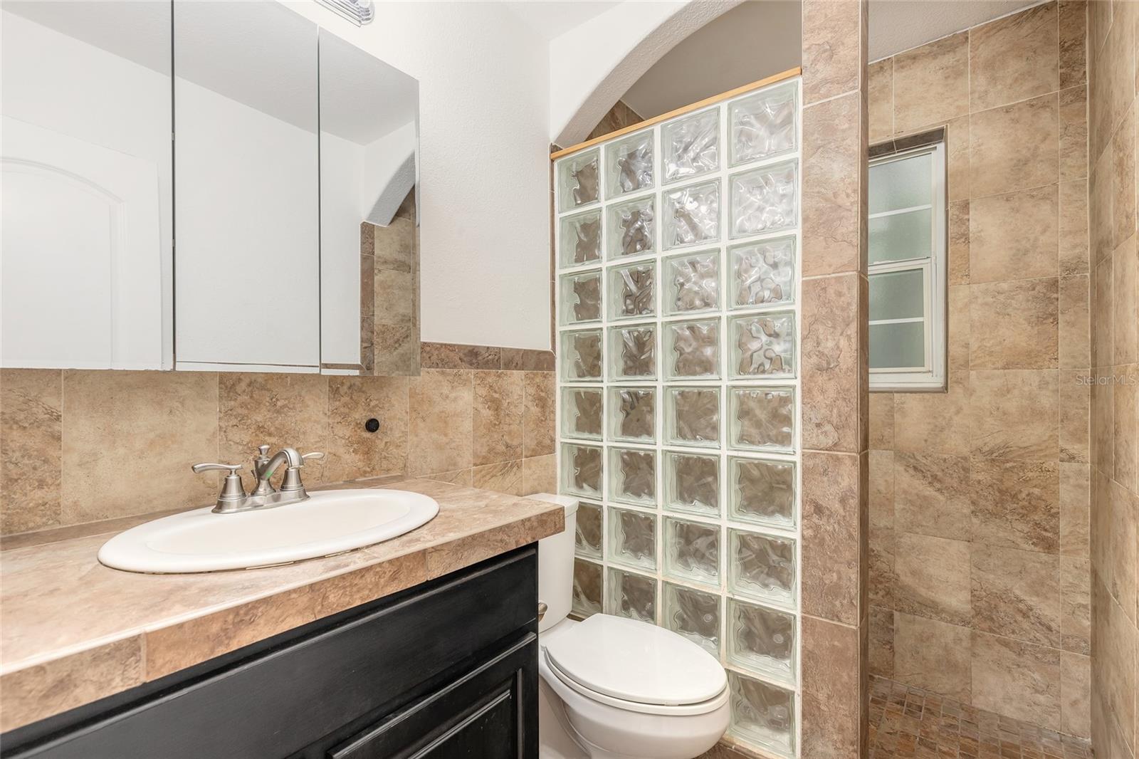 Image 20 of 45 For 304 Fox Place