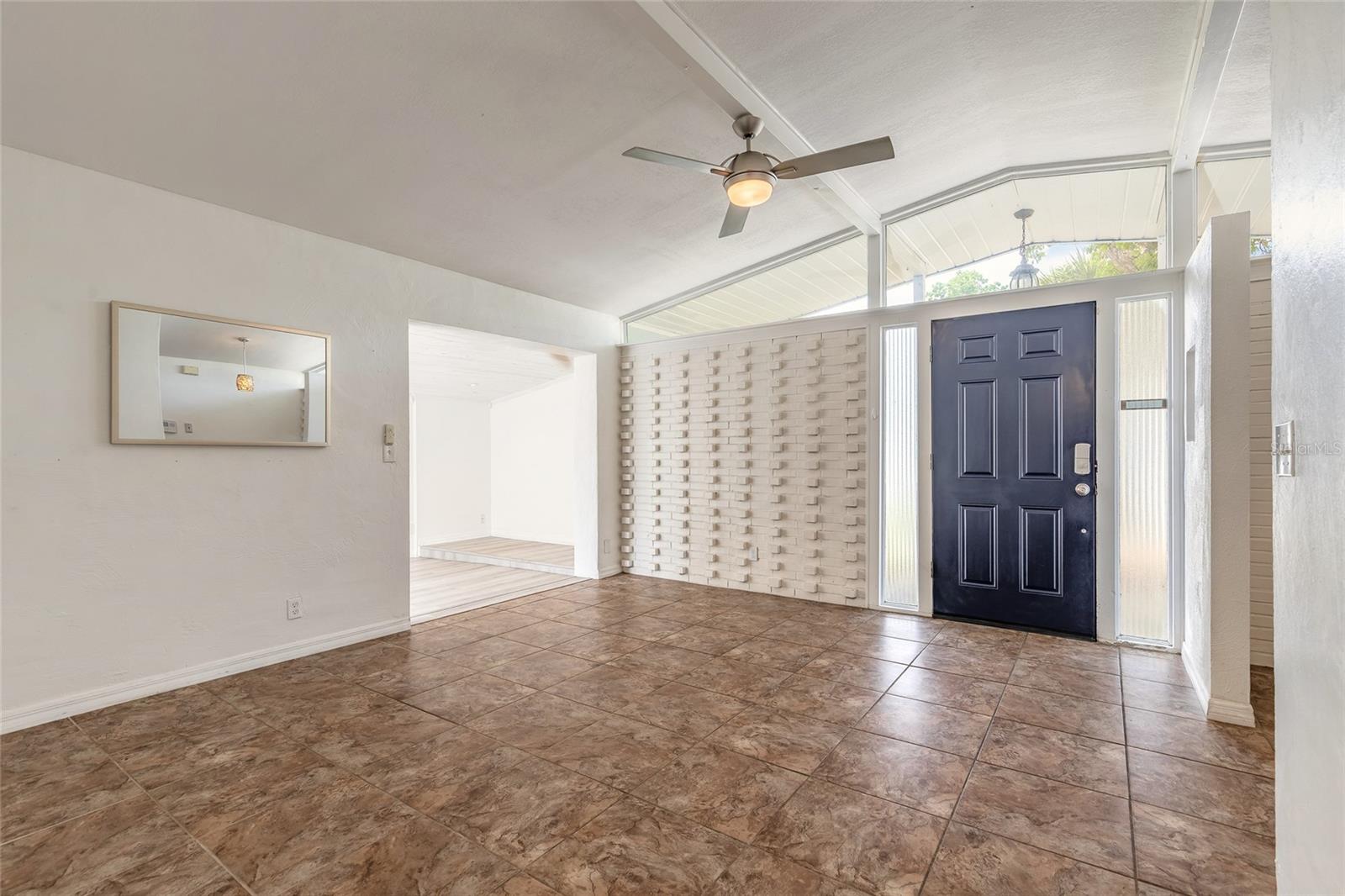 Image 6 of 45 For 304 Fox Place