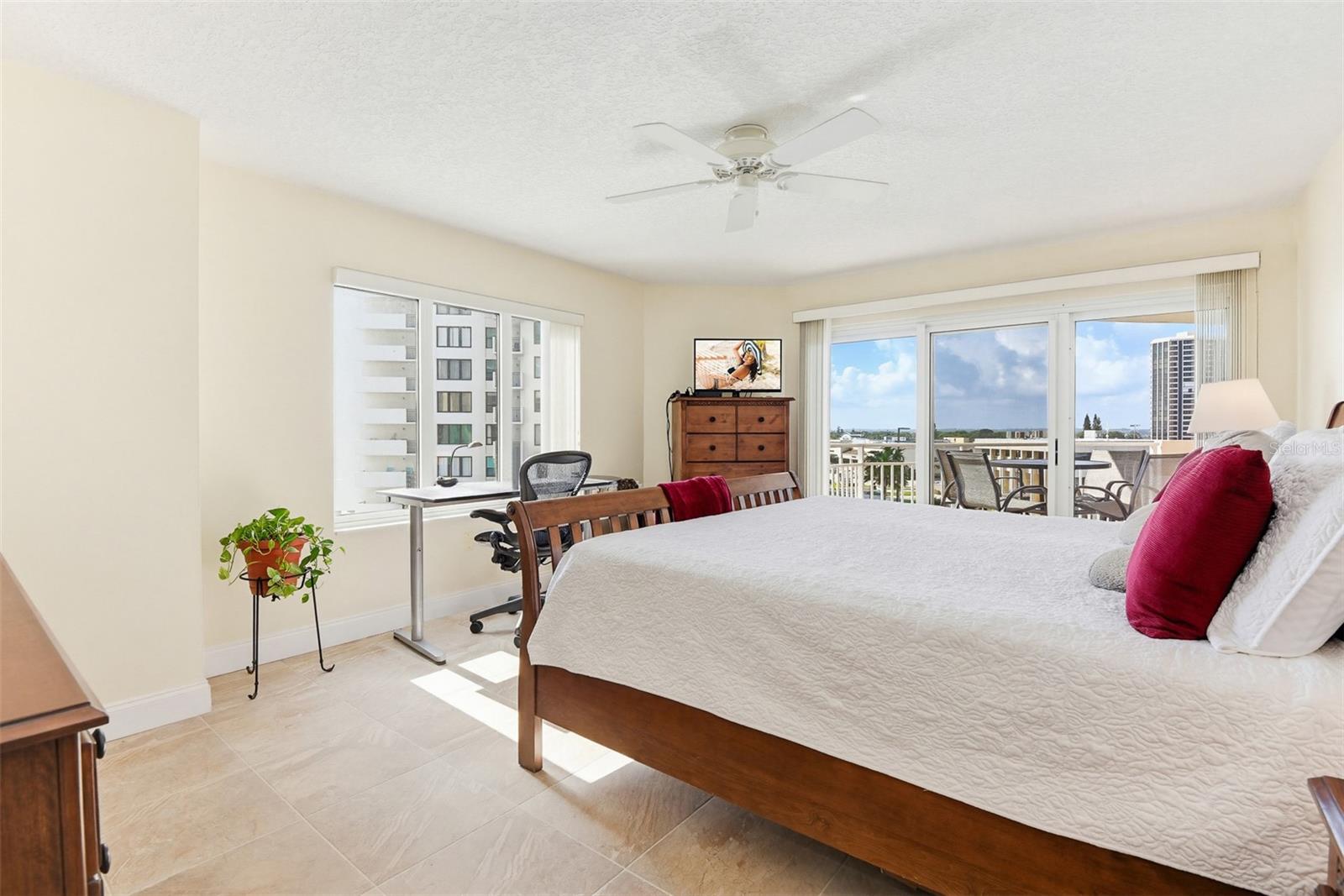 Image 19 of 51 For 2967 Atlantic Avenue 408