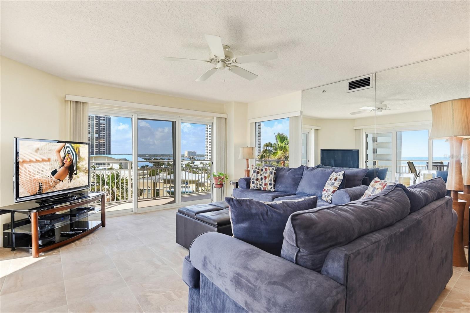 Image 2 of 51 For 2967 Atlantic Avenue 408