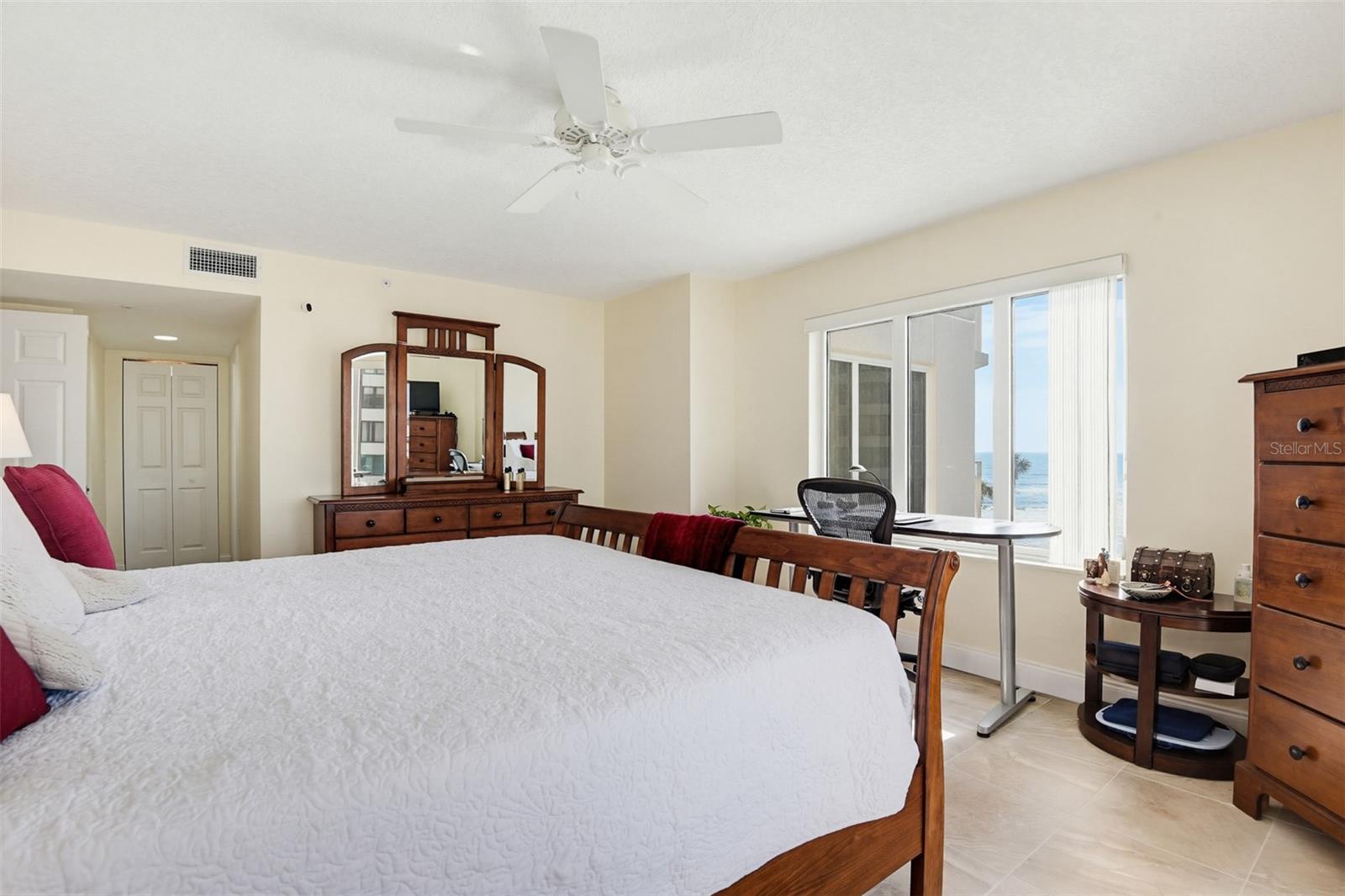 Image 22 of 51 For 2967 Atlantic Avenue 408