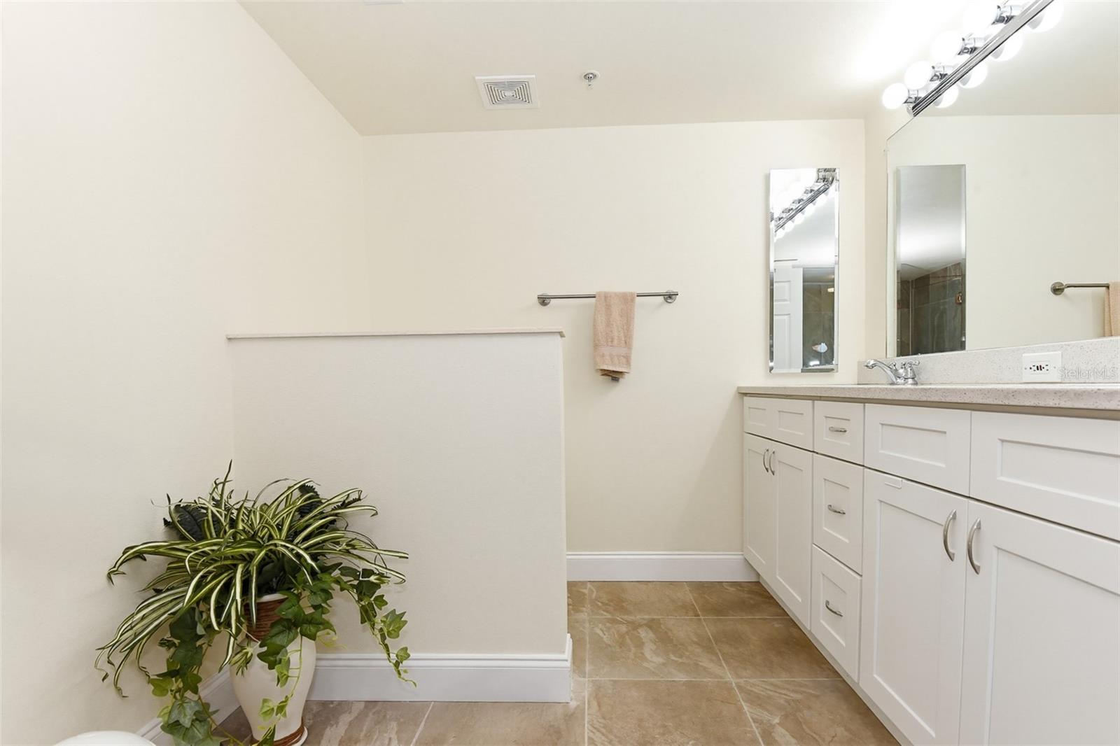 Image 24 of 51 For 2967 Atlantic Avenue 408