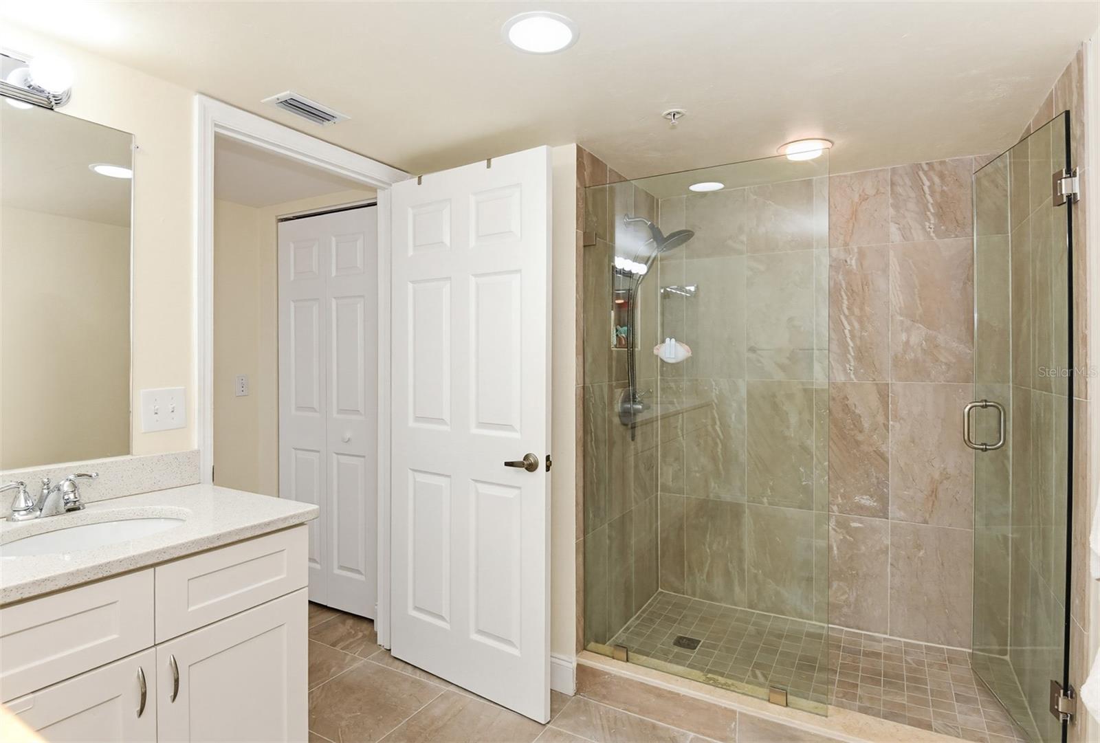 Image 25 of 51 For 2967 Atlantic Avenue 408