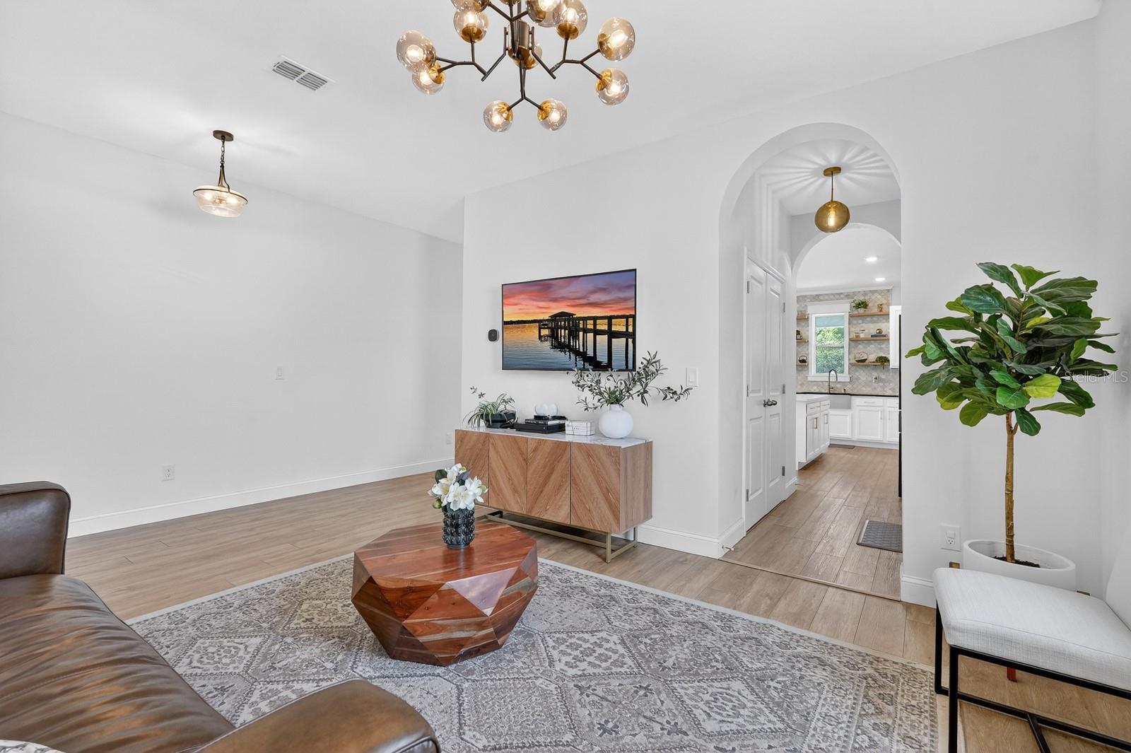 Image 10 of 68 For 1611 Meadowlark Drive