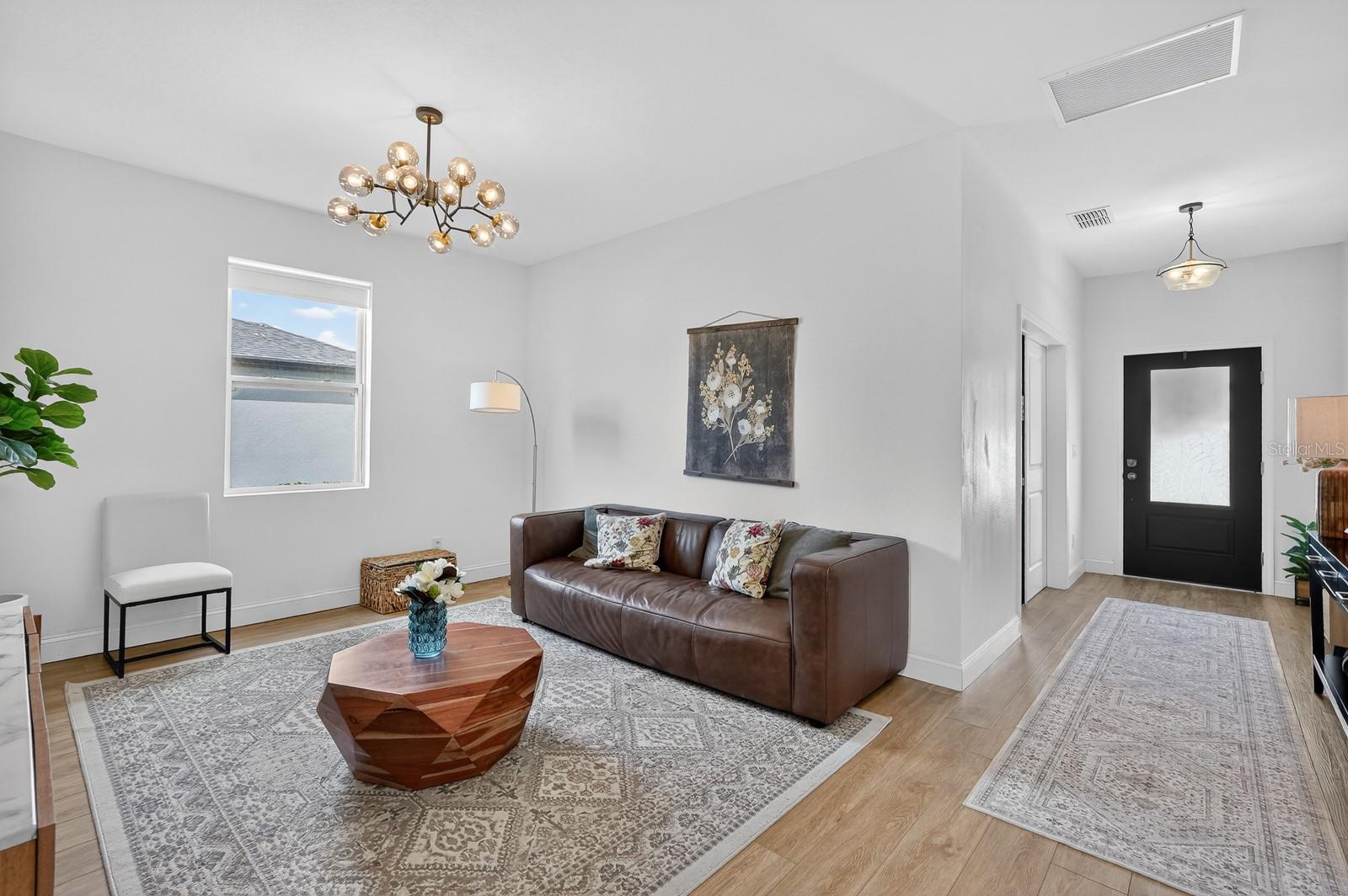 Image 9 of 68 For 1611 Meadowlark Drive