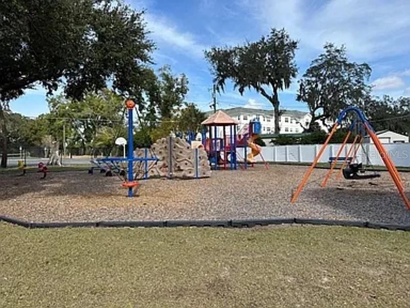 Image 23 of 28 For 1117 Princewood Drive