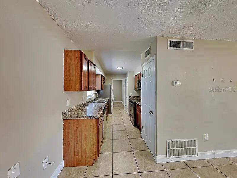 Image 7 of 28 For 1117 Princewood Drive