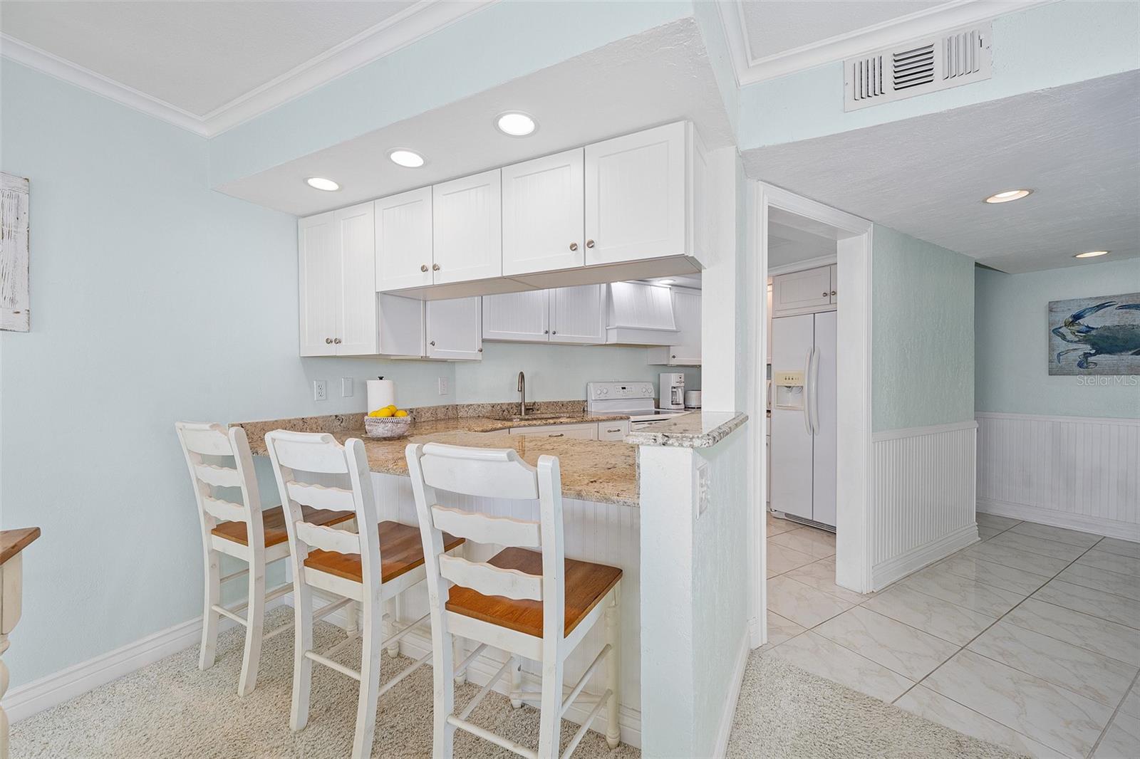 Listing photo id 8 for 1415 Ocean Shore Boulevard K020