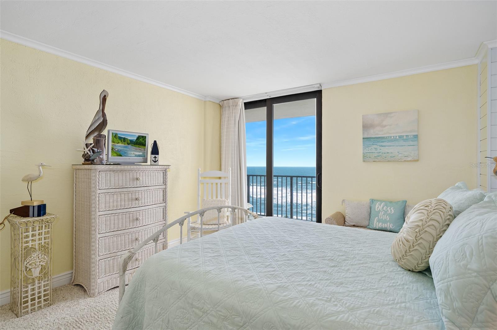Listing photo id 27 for 1415 Ocean Shore Boulevard K020