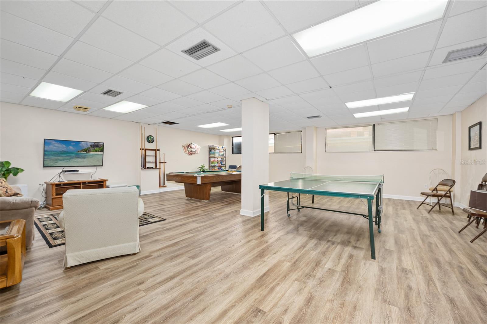 Listing photo id 39 for 1415 Ocean Shore Boulevard K020