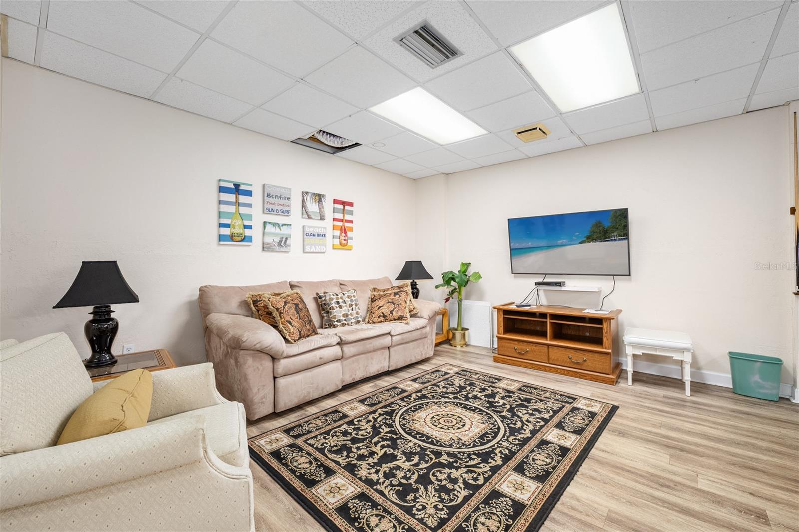 Listing photo id 40 for 1415 Ocean Shore Boulevard K020