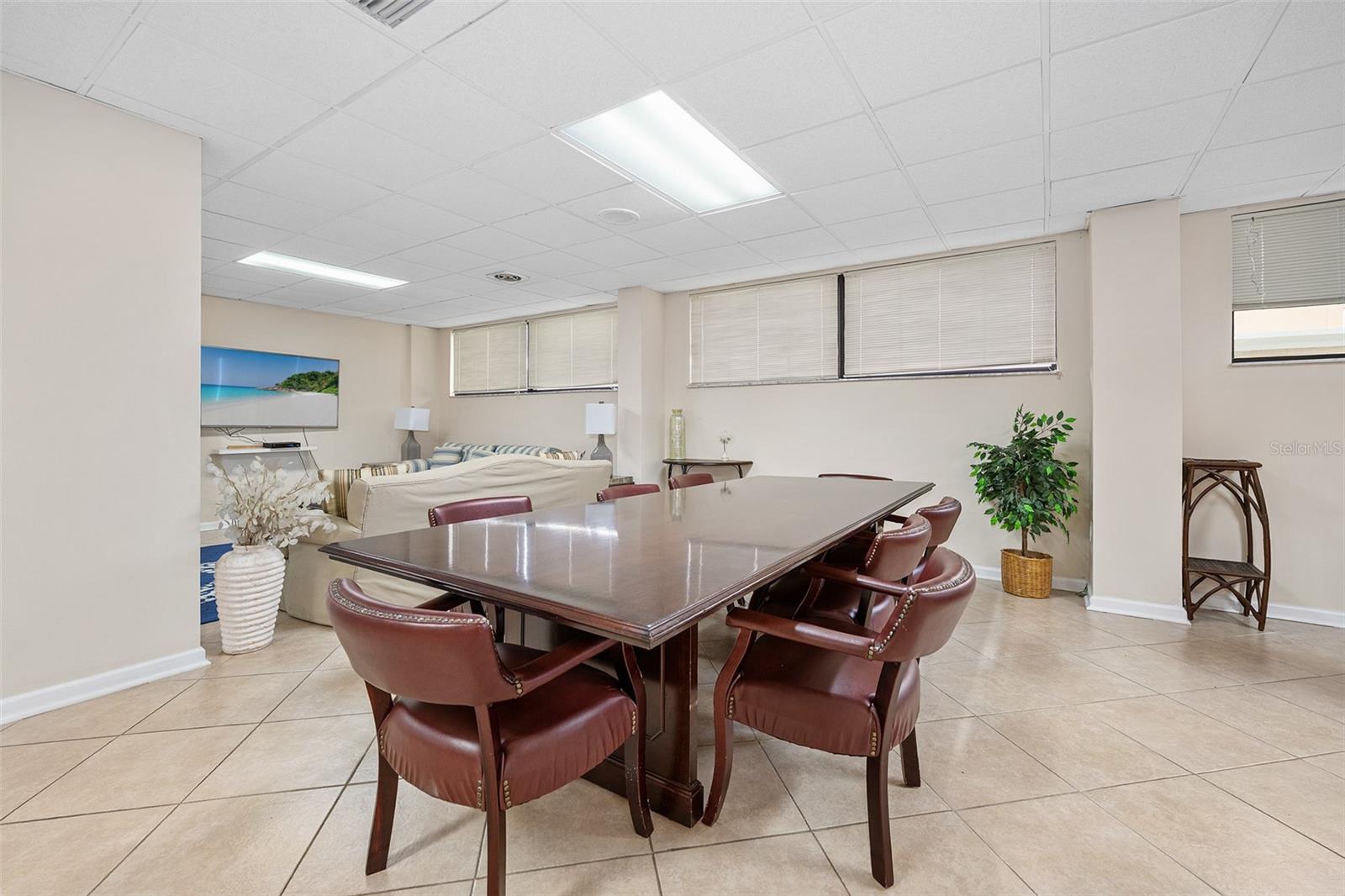 Listing photo id 45 for 1415 Ocean Shore Boulevard K020