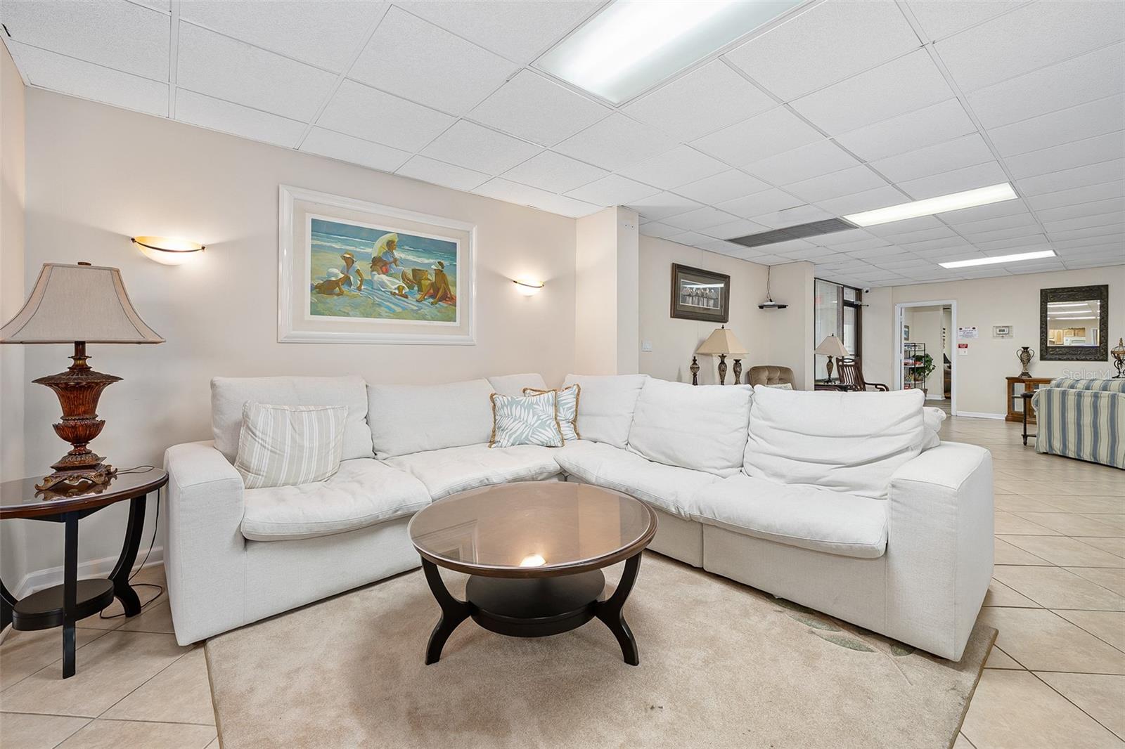 Listing photo id 47 for 1415 Ocean Shore Boulevard K020