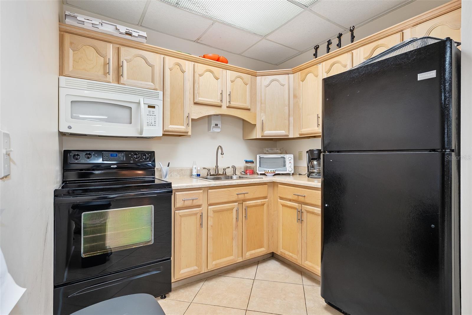 Listing photo id 48 for 1415 Ocean Shore Boulevard K020