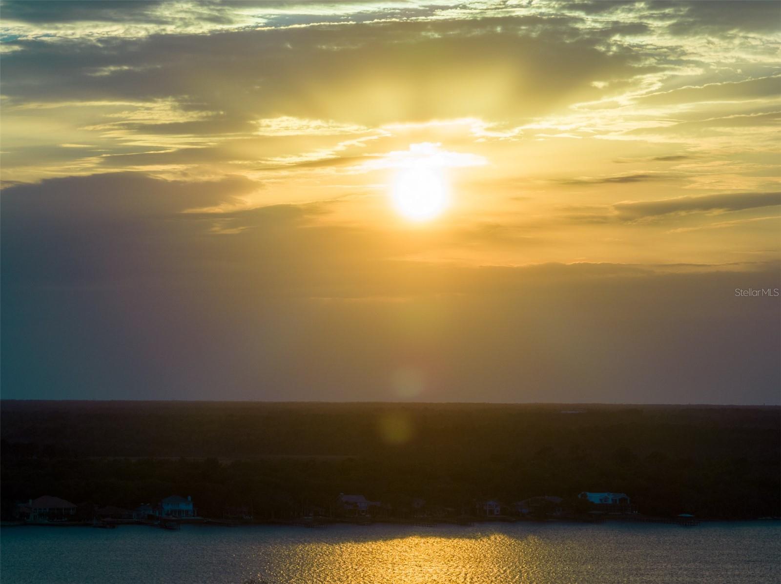 Listing photo id 73 for 1415 Ocean Shore Boulevard K020