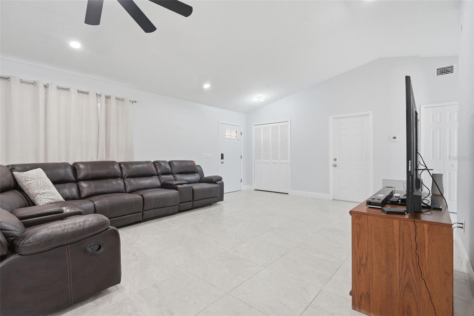 Image 6 of 33 For 783 Atmore Circle