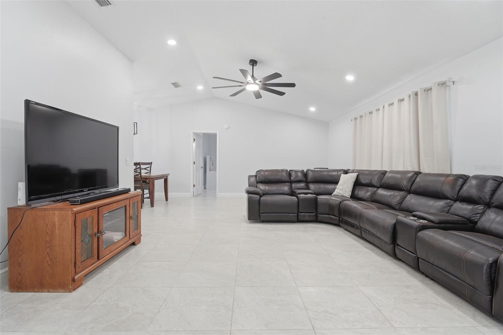 Image 7 of 33 For 783 Atmore Circle