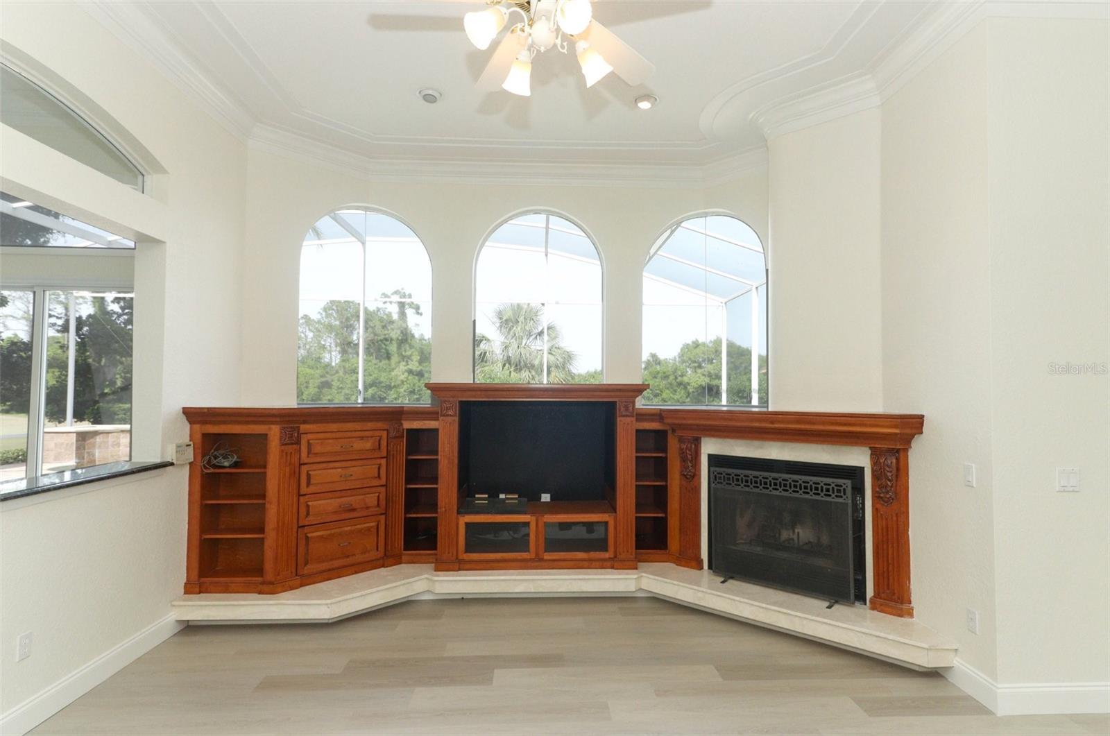 Image 11 of 64 For 340 Hampton Hills Court