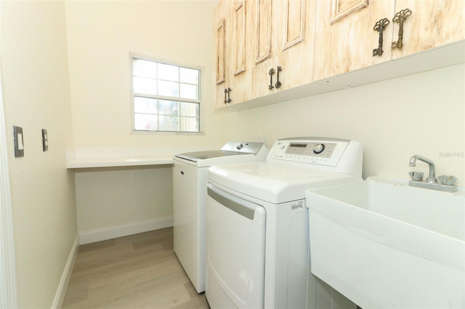 Image 31 of 64 For 340 Hampton Hills Court