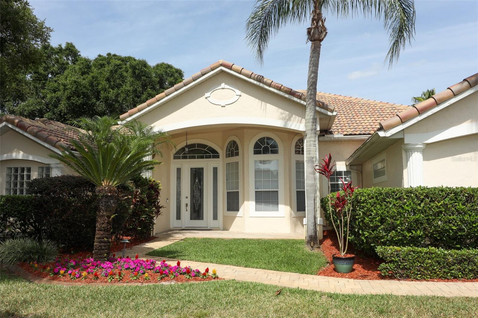 Image 4 of 64 For 340 Hampton Hills Court