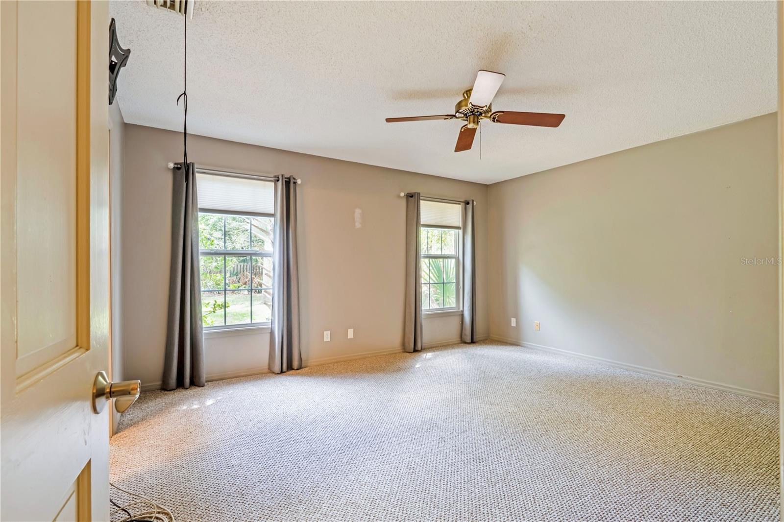 Image 22 of 46 For 226 Crooked Tree Trail