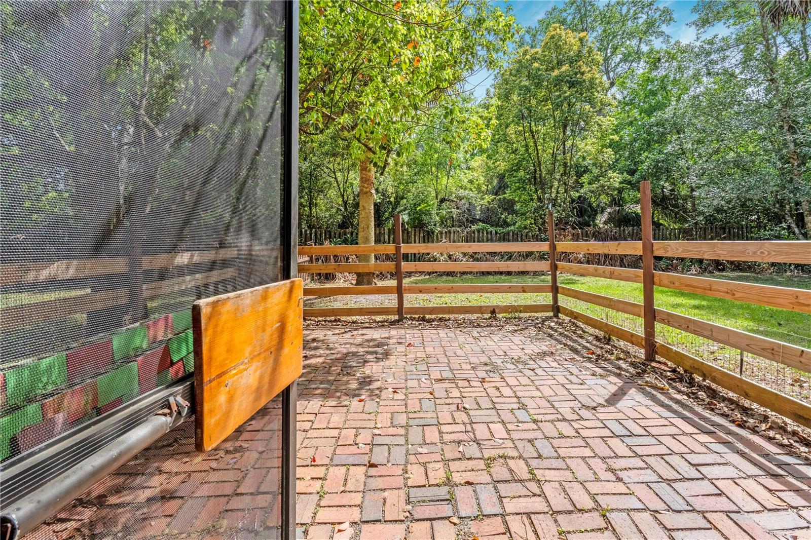 Image 33 of 46 For 226 Crooked Tree Trail