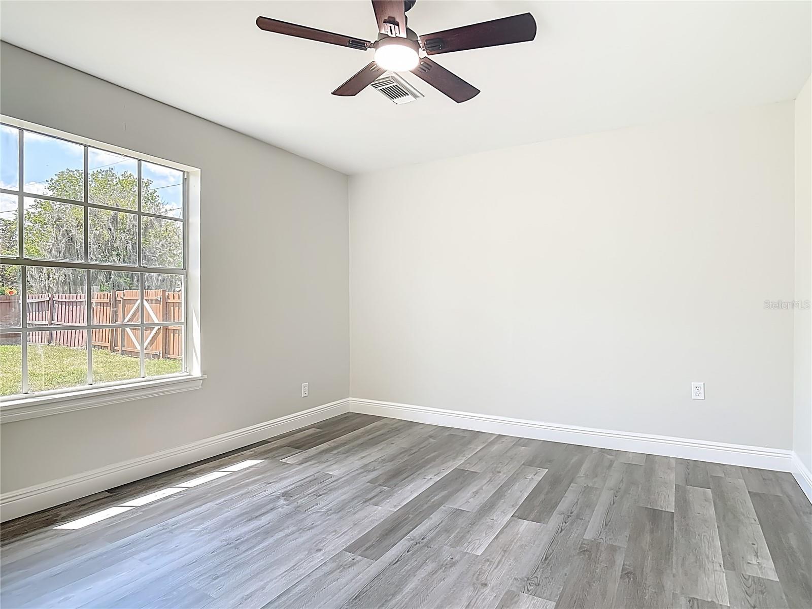 Image 27 of 66 For 265 Newcomb Street