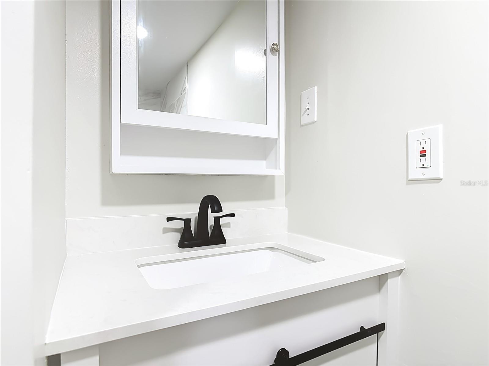 Image 31 of 66 For 265 Newcomb Street