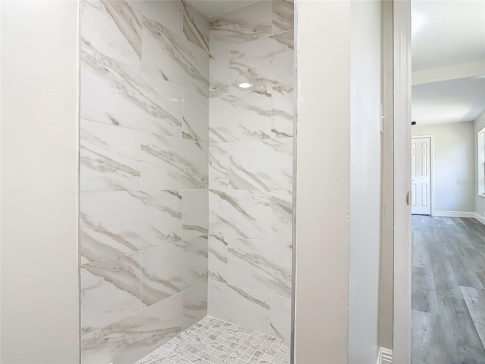 Image 33 of 66 For 265 Newcomb Street