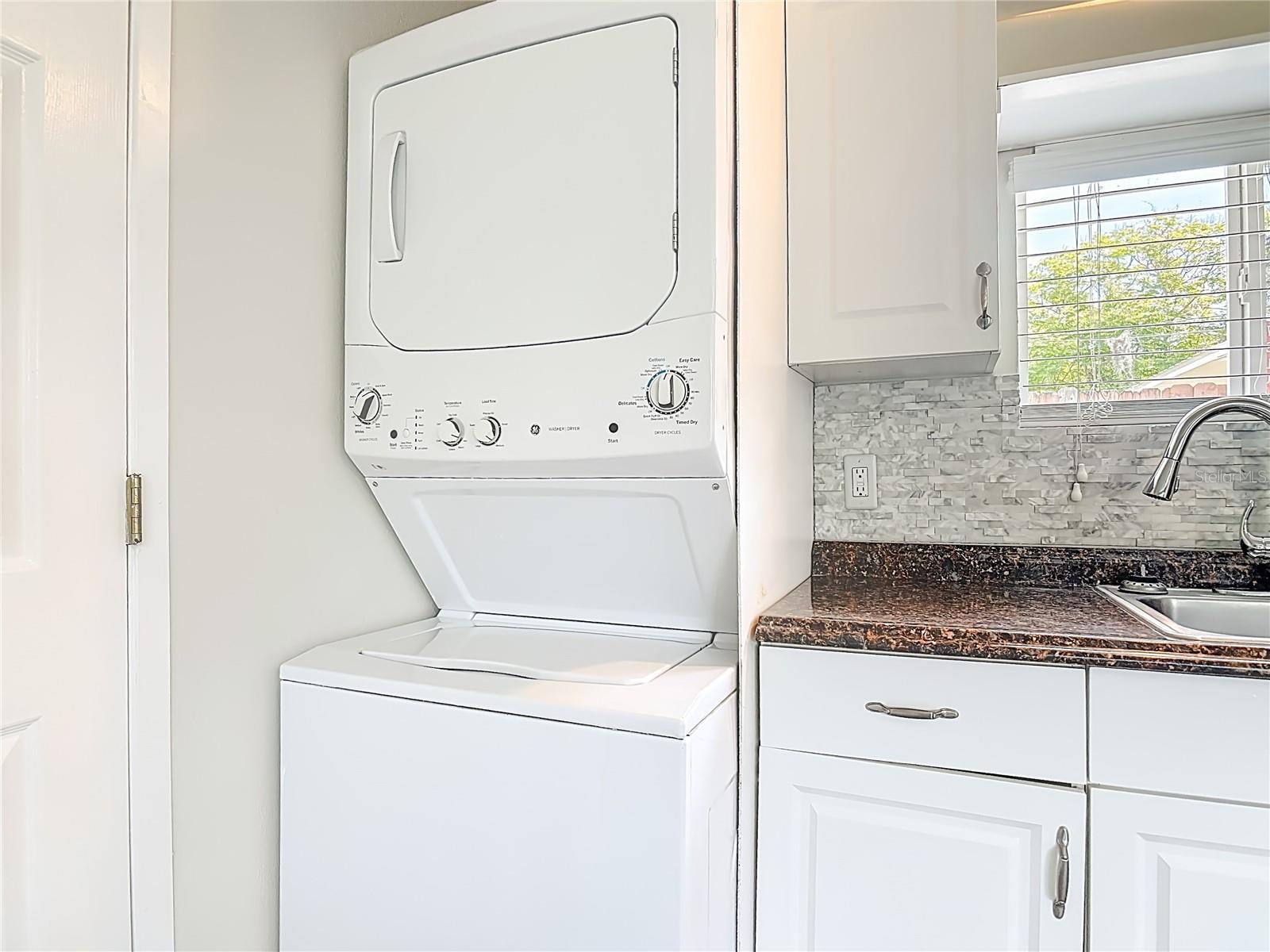 Image 39 of 66 For 265 Newcomb Street