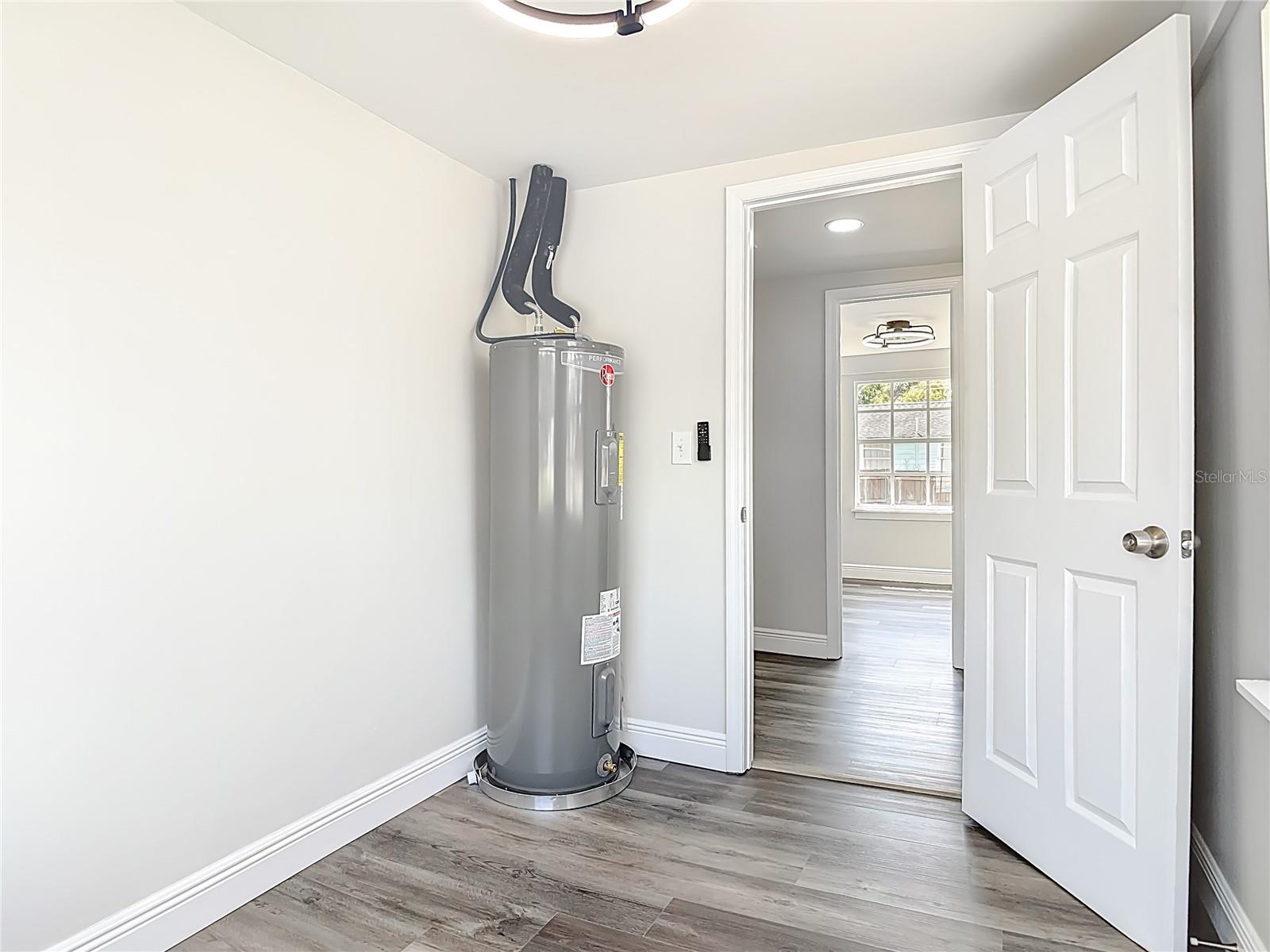 Image 48 of 66 For 265 Newcomb Street