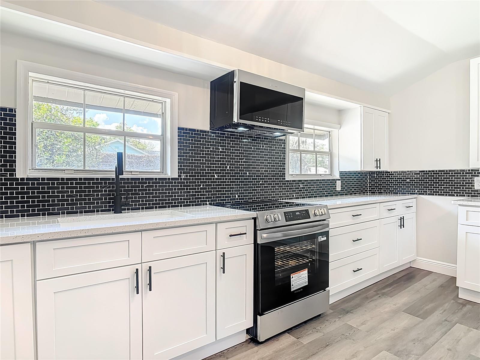 Image 8 of 66 For 265 Newcomb Street