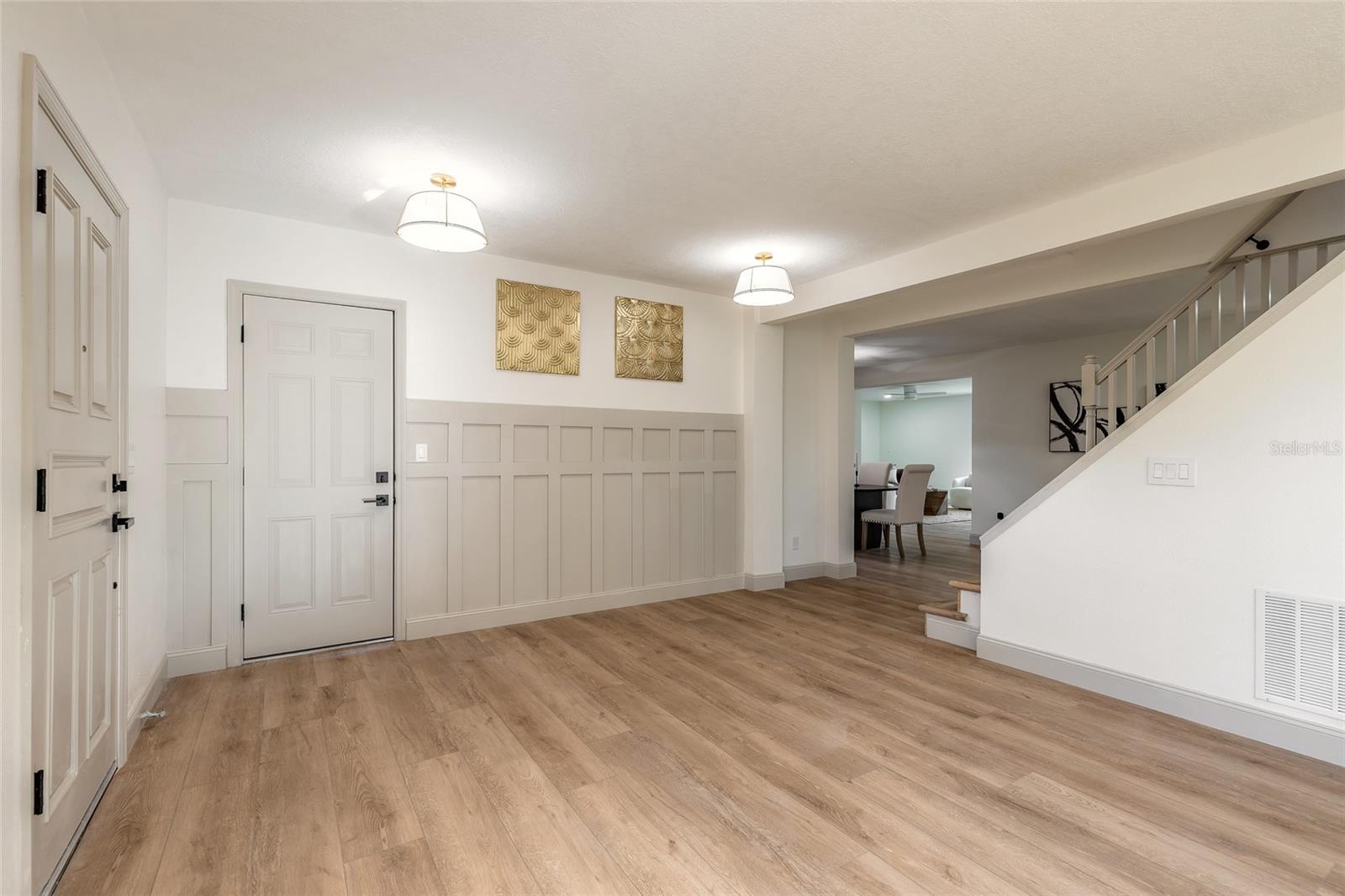 Image 19 of 53 For 82 Ray Mar Drive