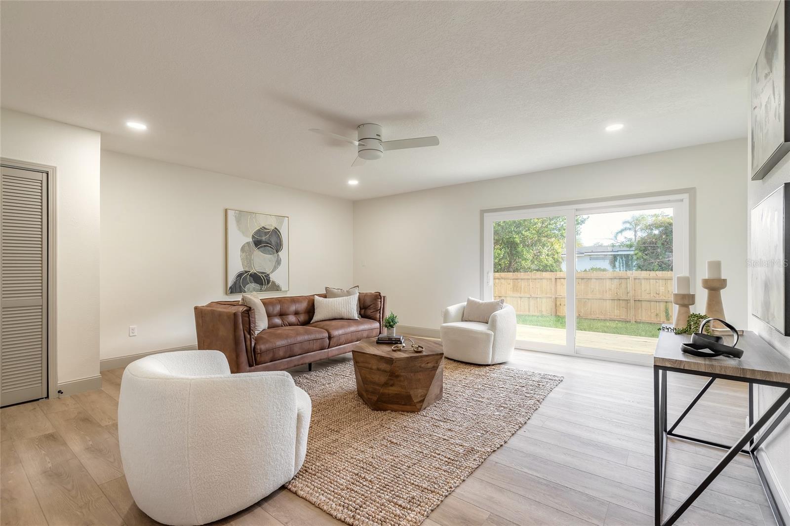 Image 20 of 53 For 82 Ray Mar Drive