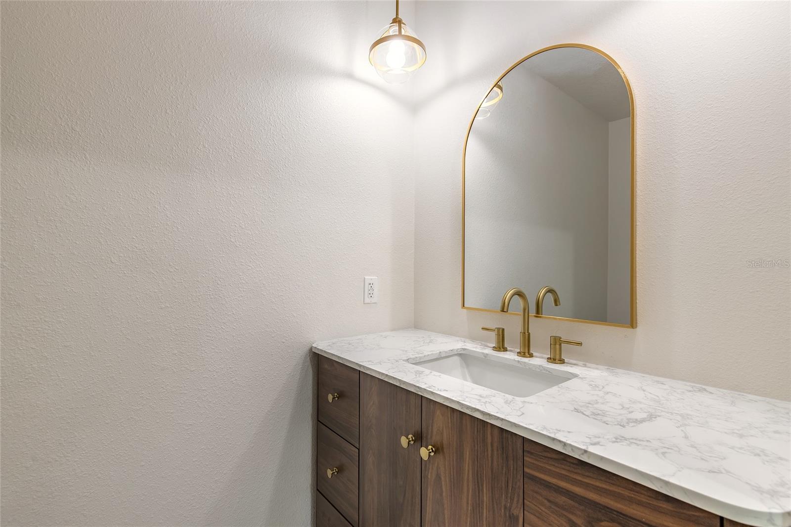 Image 24 of 53 For 82 Ray Mar Drive