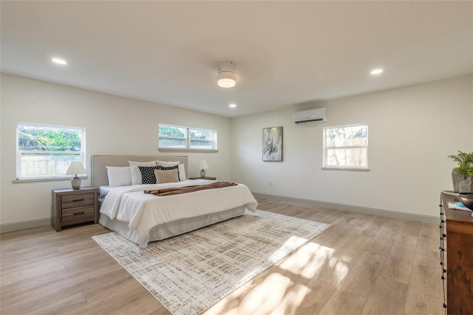 Image 28 of 53 For 82 Ray Mar Drive