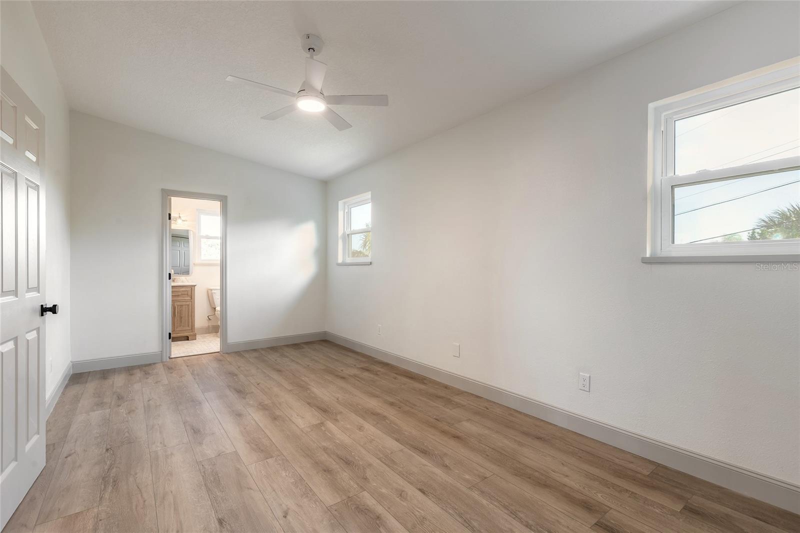 Image 38 of 53 For 82 Ray Mar Drive